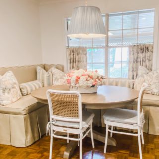 Booked for Breakfast 
•
•
•
#breakfastnook #banquette #cafecurtain #blue #kitchen #pendant #upholstery #lighting #tylertexas #design #interiordesign